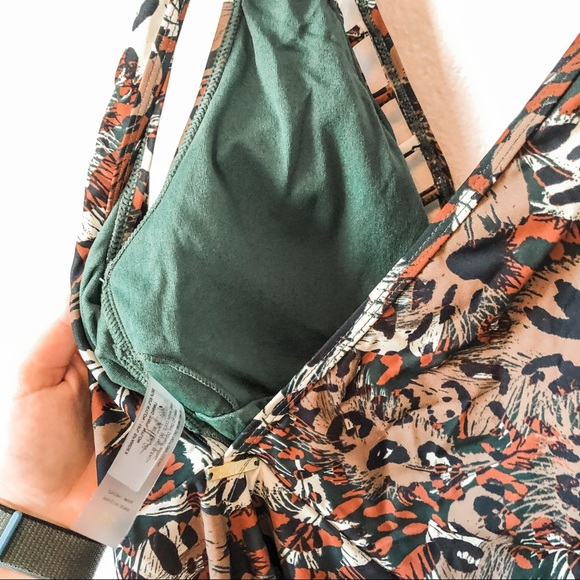 Nicole Miller Lattice Animal Print Swimsuit NWT - Picture 10 of 11